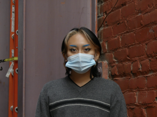 Photo of intern Luci Barranco with mask on